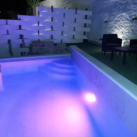 Moradia Dos Castelos, Casa 10 Pessoas Holiday home *