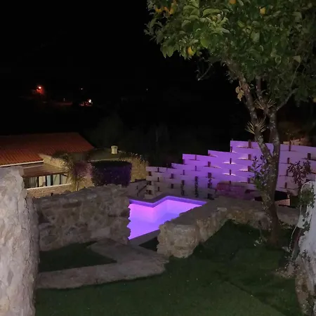 Moradia Dos Castelos, Casa 10 Pessoas Holiday home Ourem
