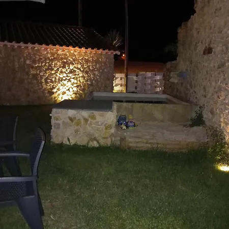 Moradia Dos Castelos, Casa 10 Pessoas Holiday home *
